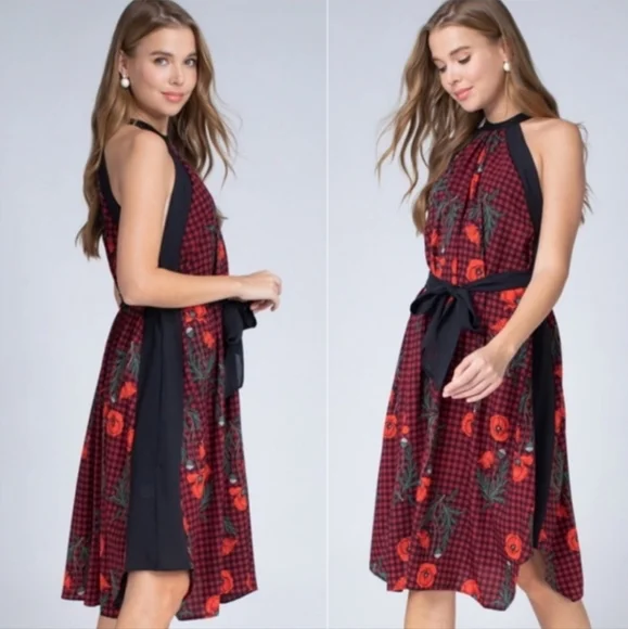 Floral Rose Plaid Dress - Picture 3 of 4